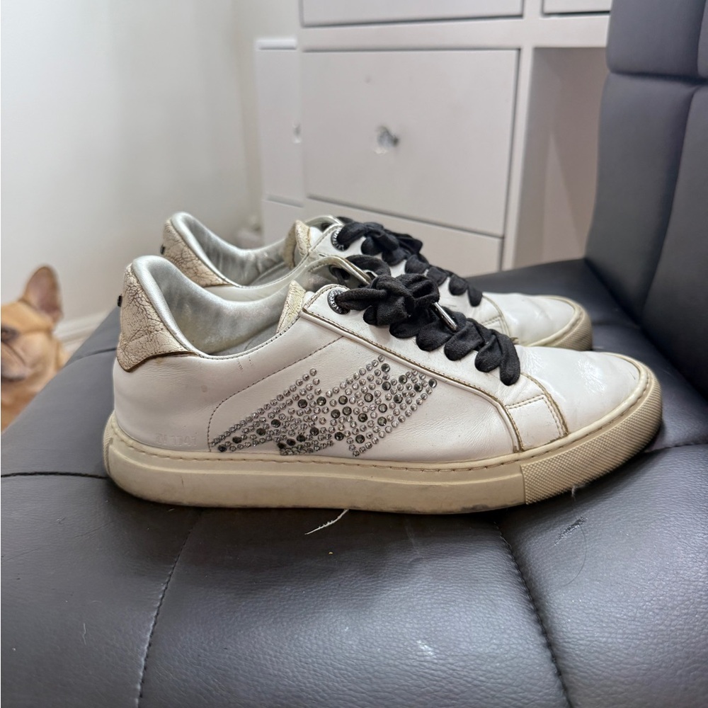 GOLDEN GOOSE